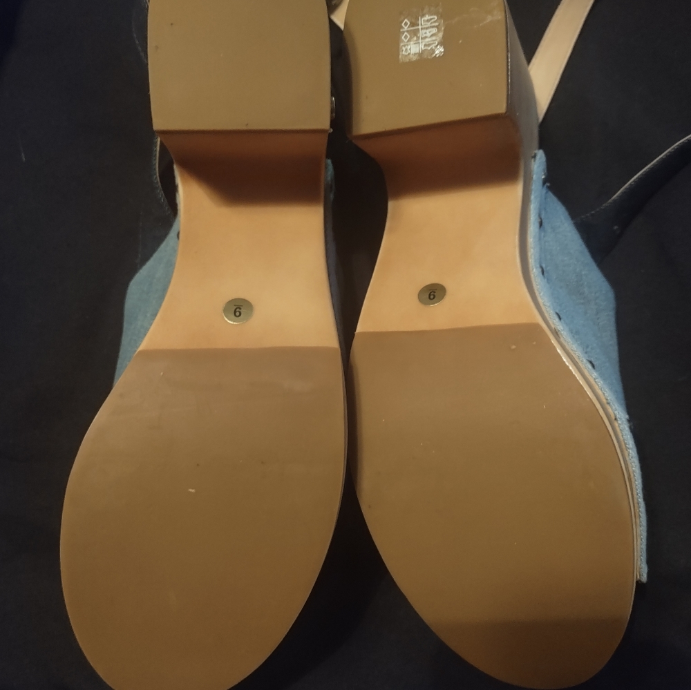 Authentic COACH sandles